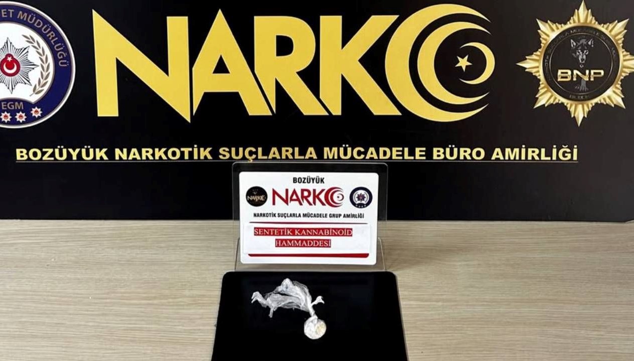 bilecikte uyusturucu operasyonu 4 kisi yakalandi rtn9JsKI