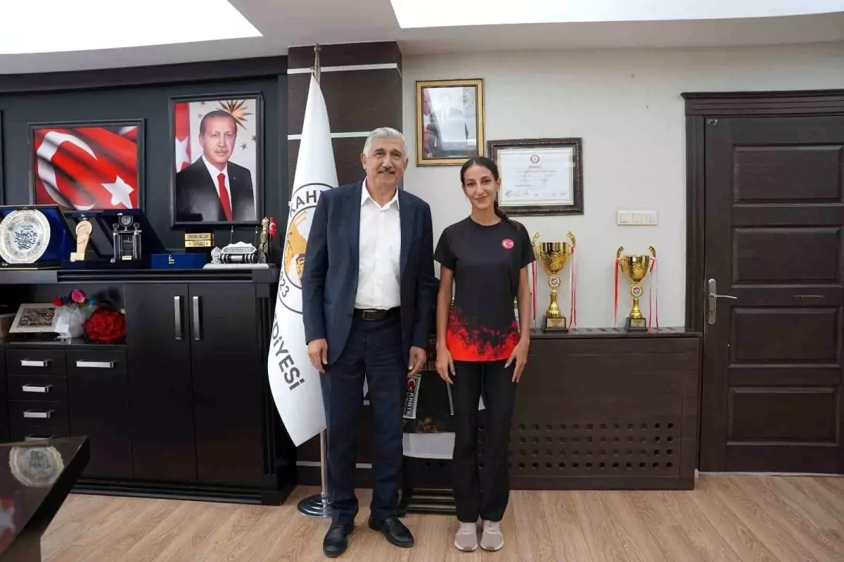 kader guvencten tarihi basari kahta belediye baskani hallactan destek mesaji Hl8VSZcd