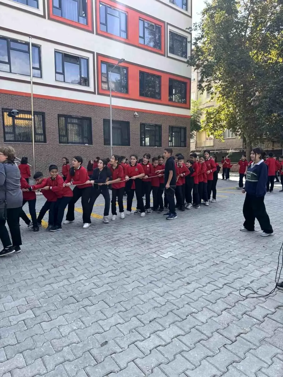 elazigda ogrenciler geleneksel oyunlarla egleniyor GqFT1N4S.jpg