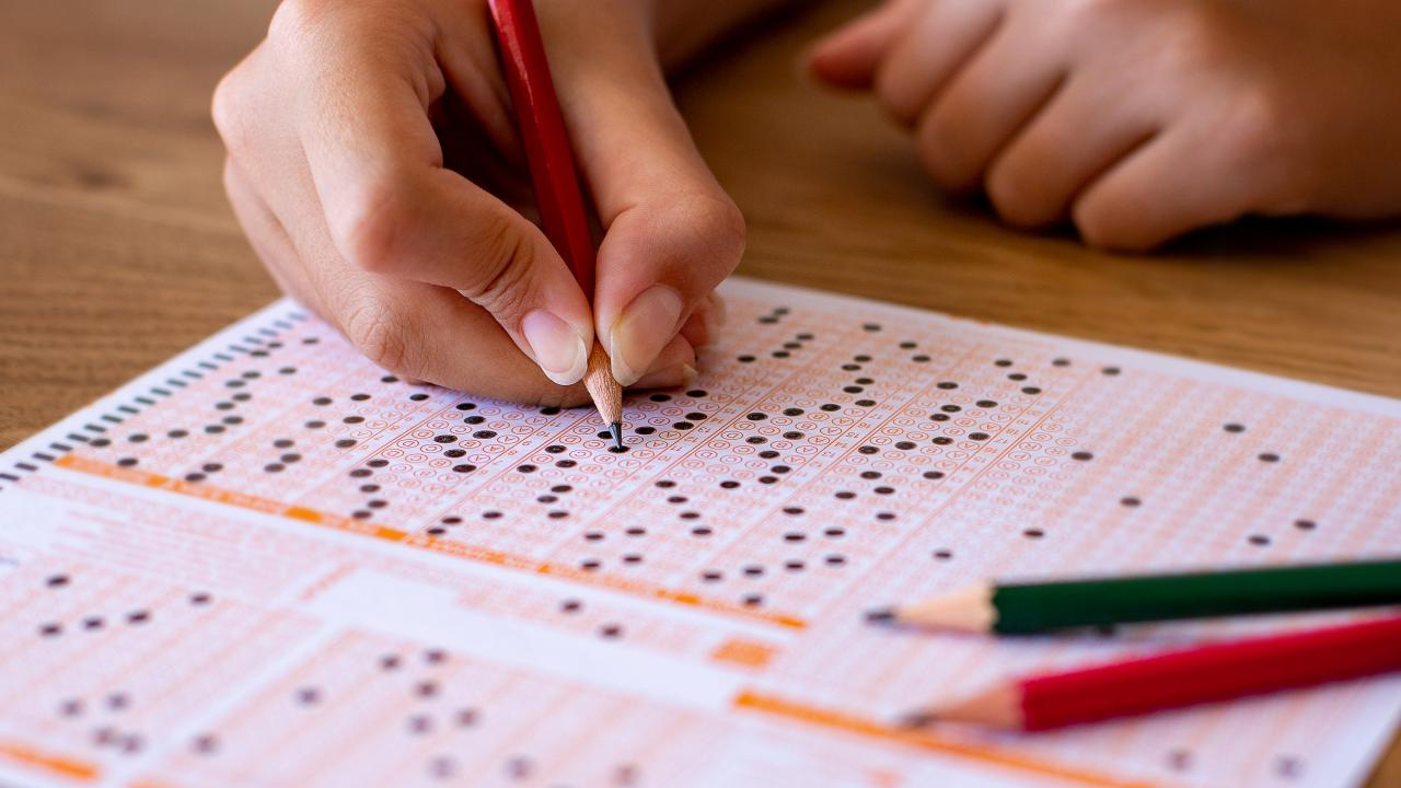 Yapay zekanın YKS karnesi ortaya çıktı: 11 soruda hata yaptı!