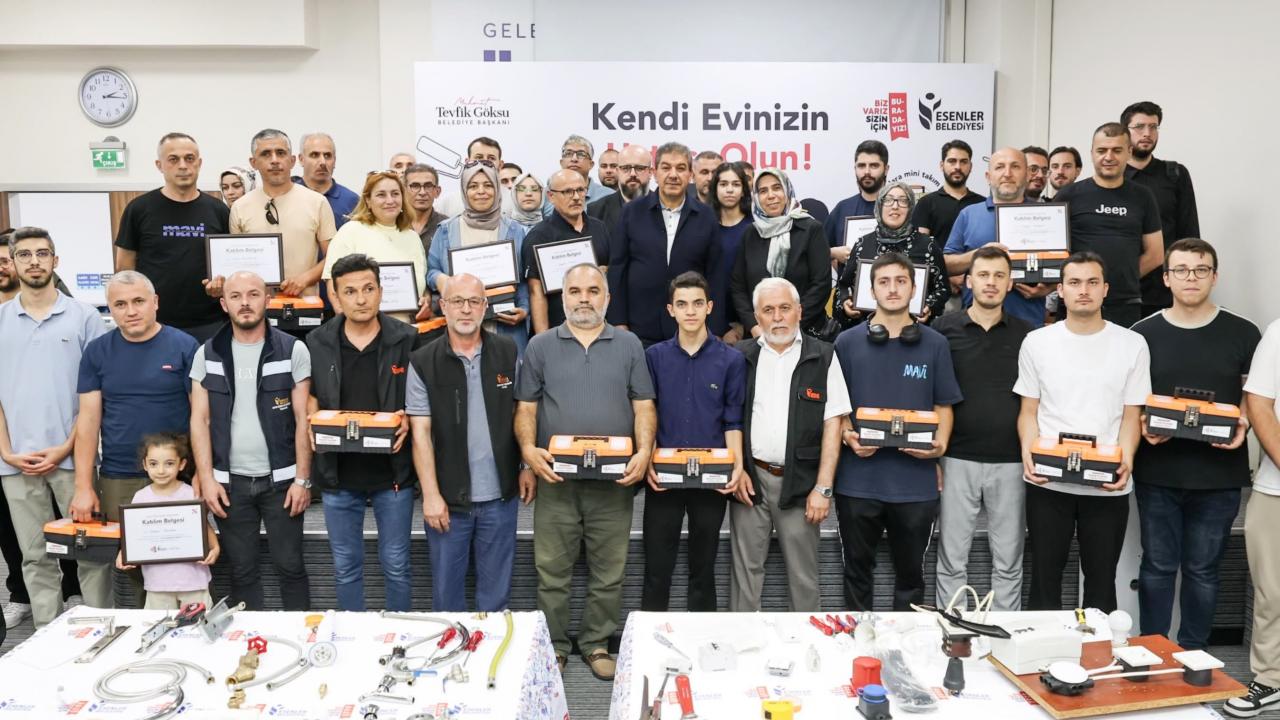Esenlerde evlerin yeni ustalari goreve hazir Cjbr5ViM